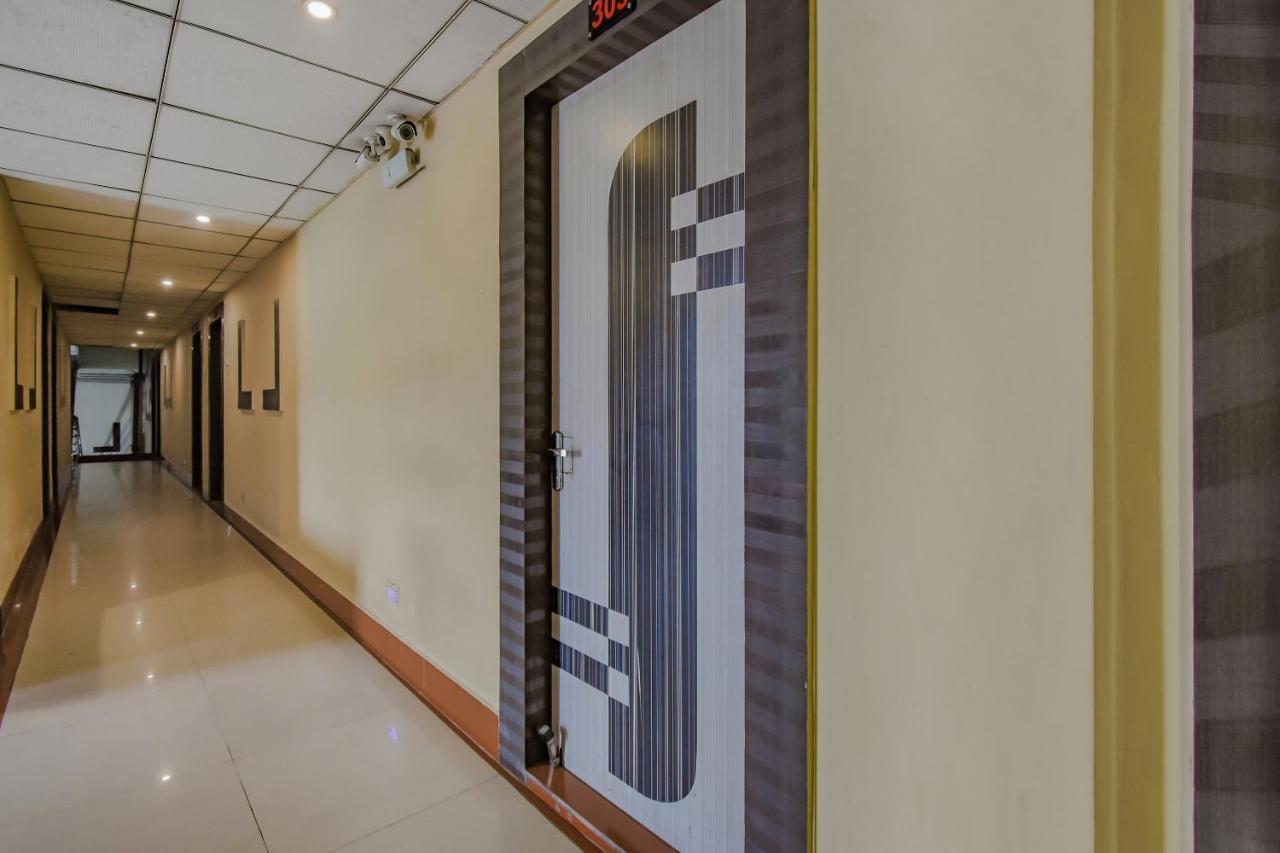 Oyo 1851 Hotel Sefali Deluxe コルカタ エクステリア 写真